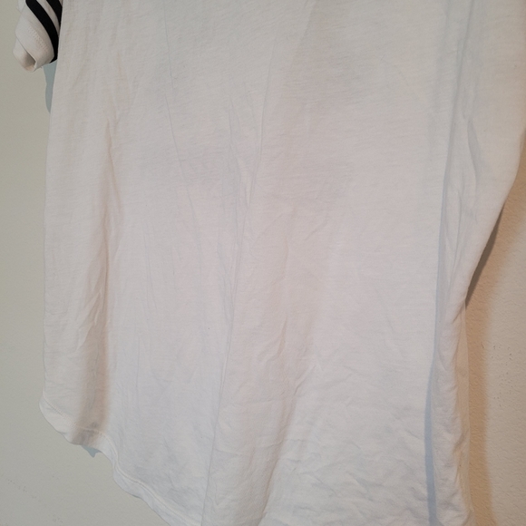 Under Armour Tee - Picture 6 of 14